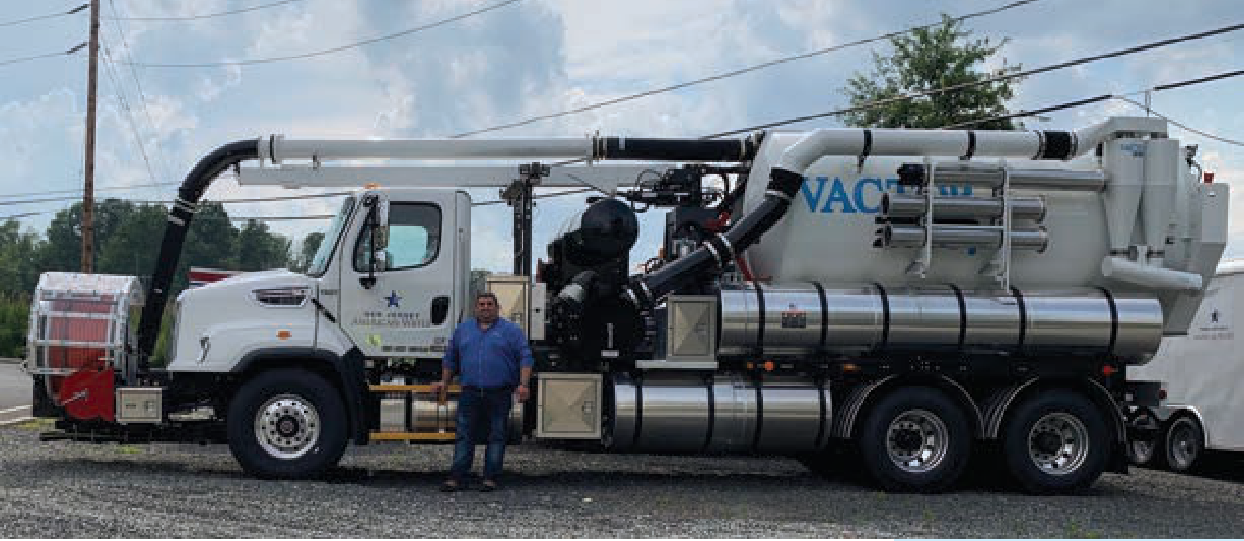 New Jersey American Water maintenance truck and technician